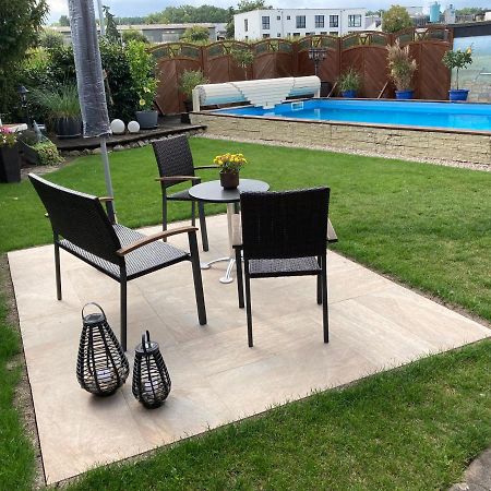 Ferienwohnung Schwarz Sersheim ภายนอก รูปภาพ