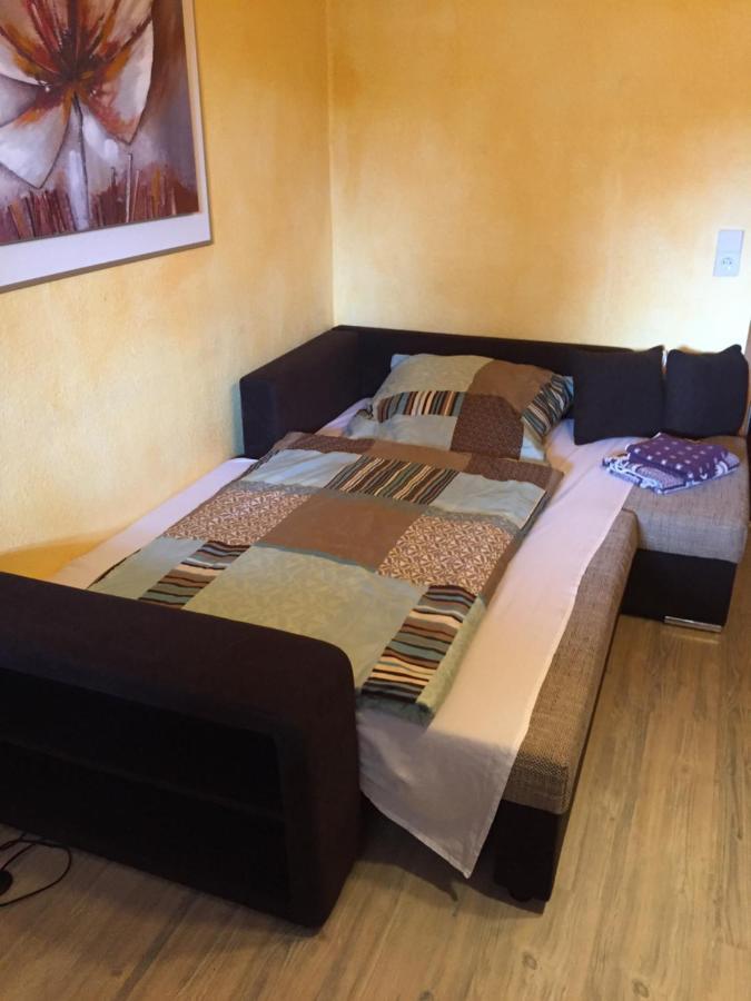 Ferienwohnung Schwarz Sersheim ภายนอก รูปภาพ