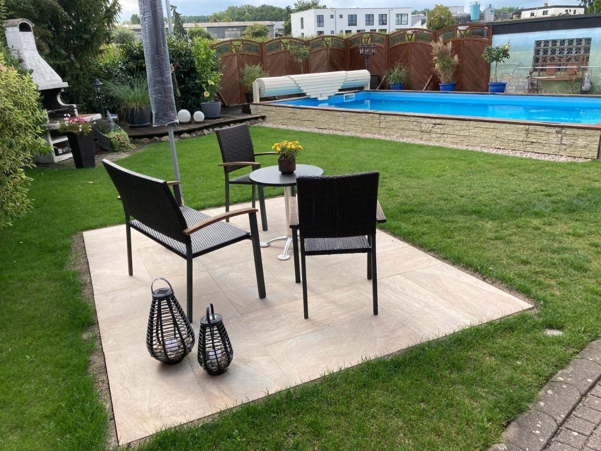 Ferienwohnung Schwarz Sersheim ภายนอก รูปภาพ